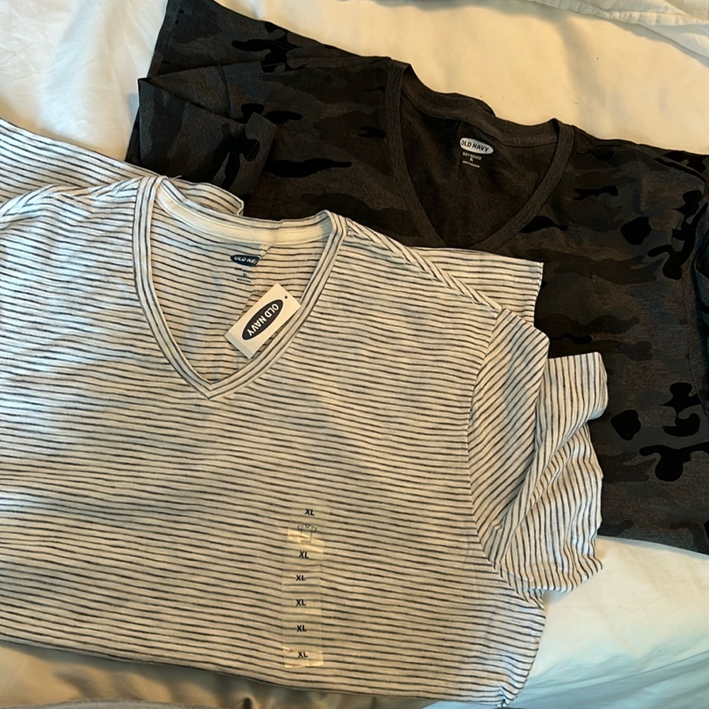 BUNDLE two tees
